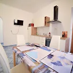 Aria Di Sale Daire Trieste